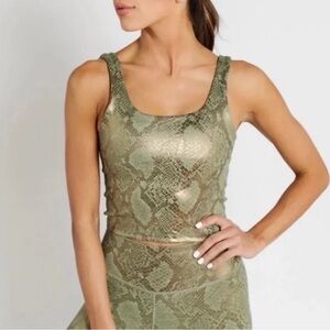 IVL crop top Sports Bra oil green snakeskin size 4 green gold